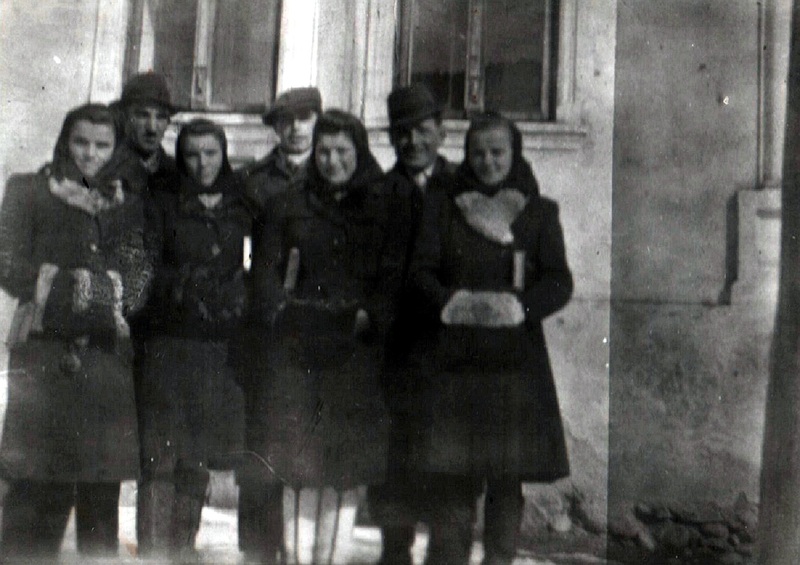 Nedeľná návšteva kostola bola samozrejmosťou - fotoarchív:Eva Kušnierová - 1944