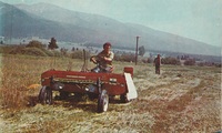 Sušenie sena pomocou mechanizácie Sušenie sena pomocou mechanizácie