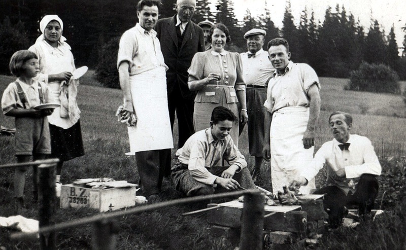 Piknik pre hotelových   hostí - fotoarchív: Balažic Pavel - pred rokom 1945