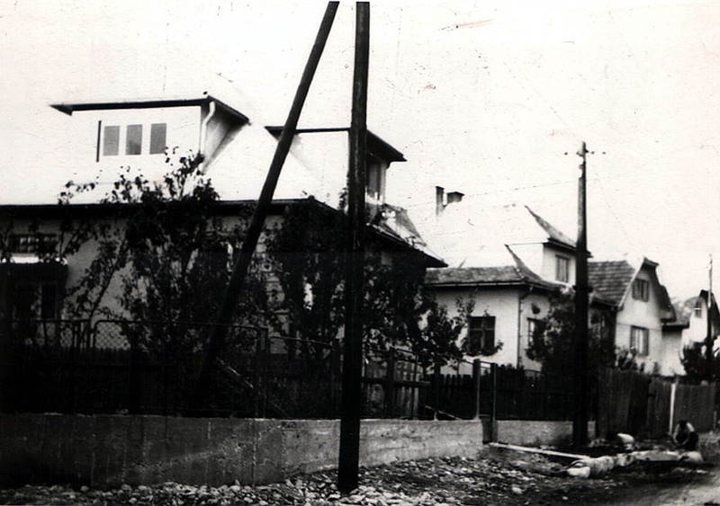 Klaučov a Beharkov dom na Plave - fotoarchív:Mária Húsenicová r.Beharková - nedatované