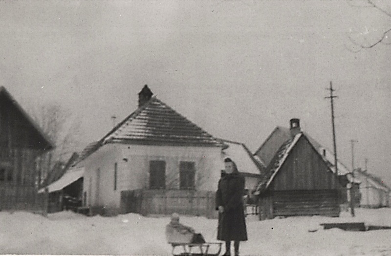 Dom Jána Kováča - fotoarchív:Strapoň Jaroslav - 1954