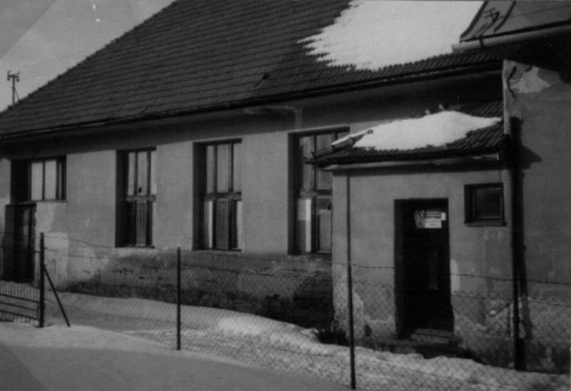 Zadná časť starého kultúrneho domu - fotoarchiv:Ján Zaťko - nedatované