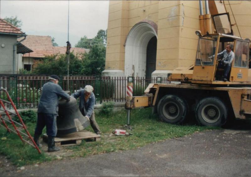 A už je dole - fotoarchív:Kronika na fare v Pribyline