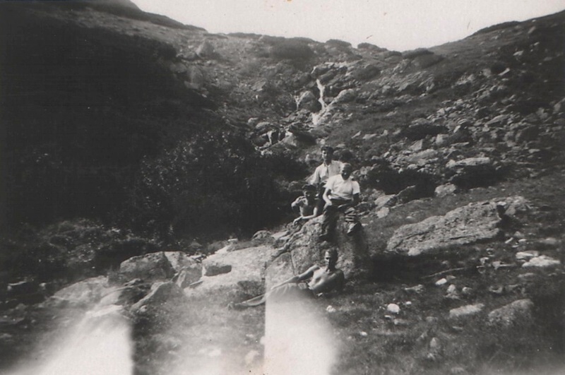 Túra v Račkovej doline - fotoarchív:Magda Jurčová r.Pelachová - asi 1940 