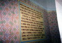 Historický záznan za oltárom o výstavbe kostola Historický záznan za oltárom o výstavbe kostola
