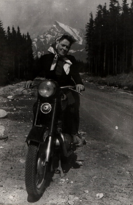 Na motorke pod Kriváňom - fotoarchív:Ján Bolvanský - 70 - te roky