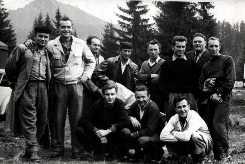 Spoločná fotka v celonárodného výstupu na Kriváň - fotoarchív: Bohuš Gajdoš - asi 1960