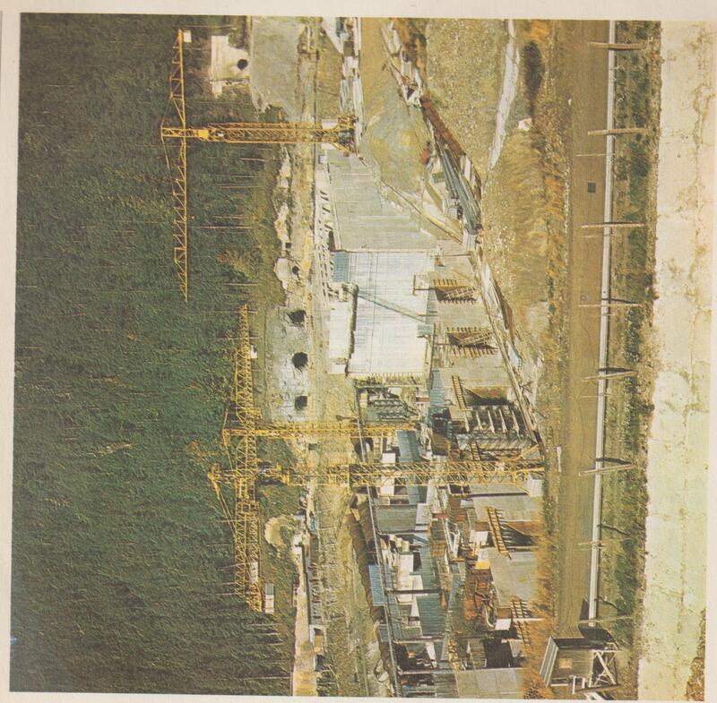 Výstavba priehradného múru  - Propagačná brožúra - 80-te roky