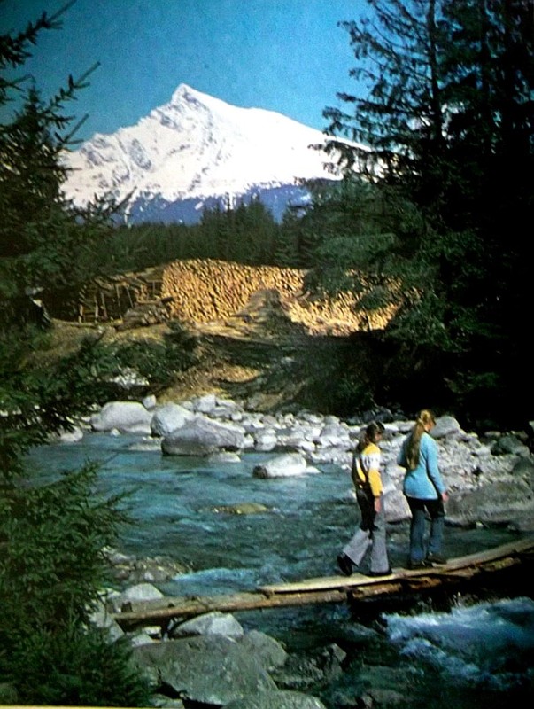 Lavica cez Belú - fotoarchív:Publikácia o Západných Tatrách - 70 - te roky