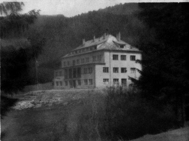 Baptistická chata v minulosti slúžila ako škola v prírode. Dnes to je školiace stredisko J.A. Komenského. - fotoarchiv:Milan Poliak - nedatované