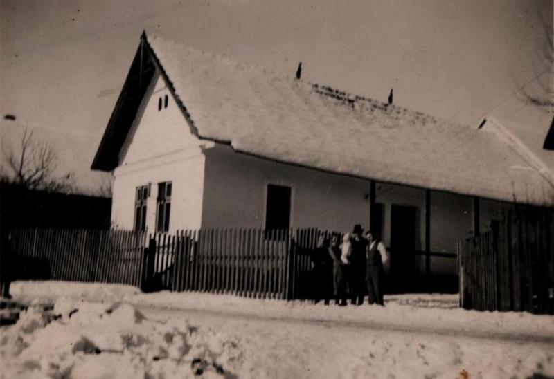 Dom Mateja Beňu   - fotoarchív:Jaroslav Beňo - asi 1944-45
