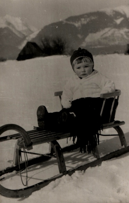 Na zimnej nedeľnej prechádzke - fotoarchív:Ján Bolvanský - asi 1960